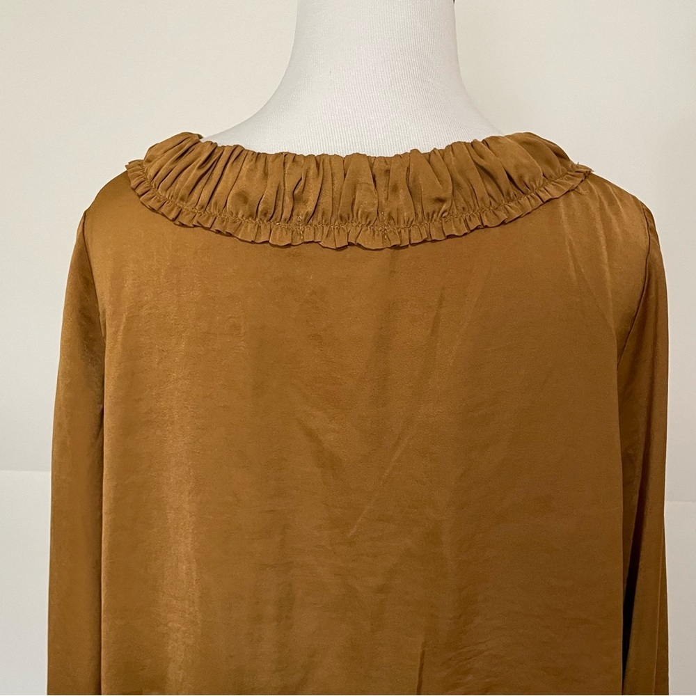 RUFFLE SATIN CROP LONG SLEEVE TOP IN CARAMEL SMALL - Picture 8 of 10